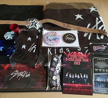 Amazon.co.jp: straykids スキズ 東京 アプグレ グッズ